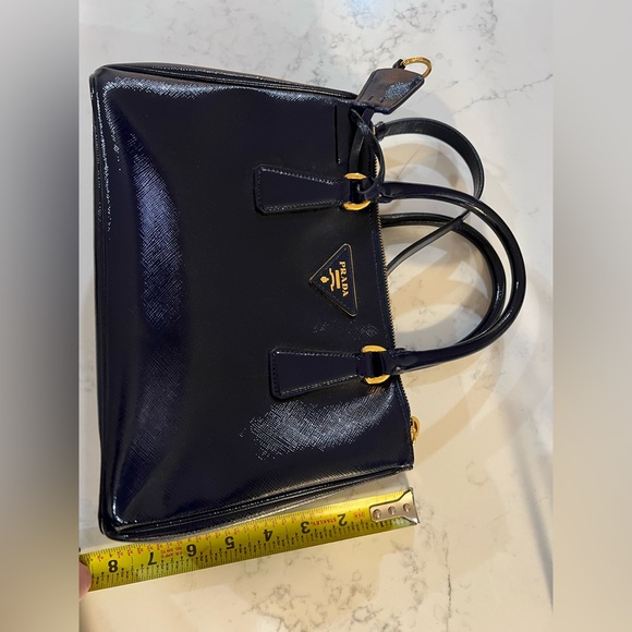 Royal Prada Saffiano bag - Picture 6 of 8